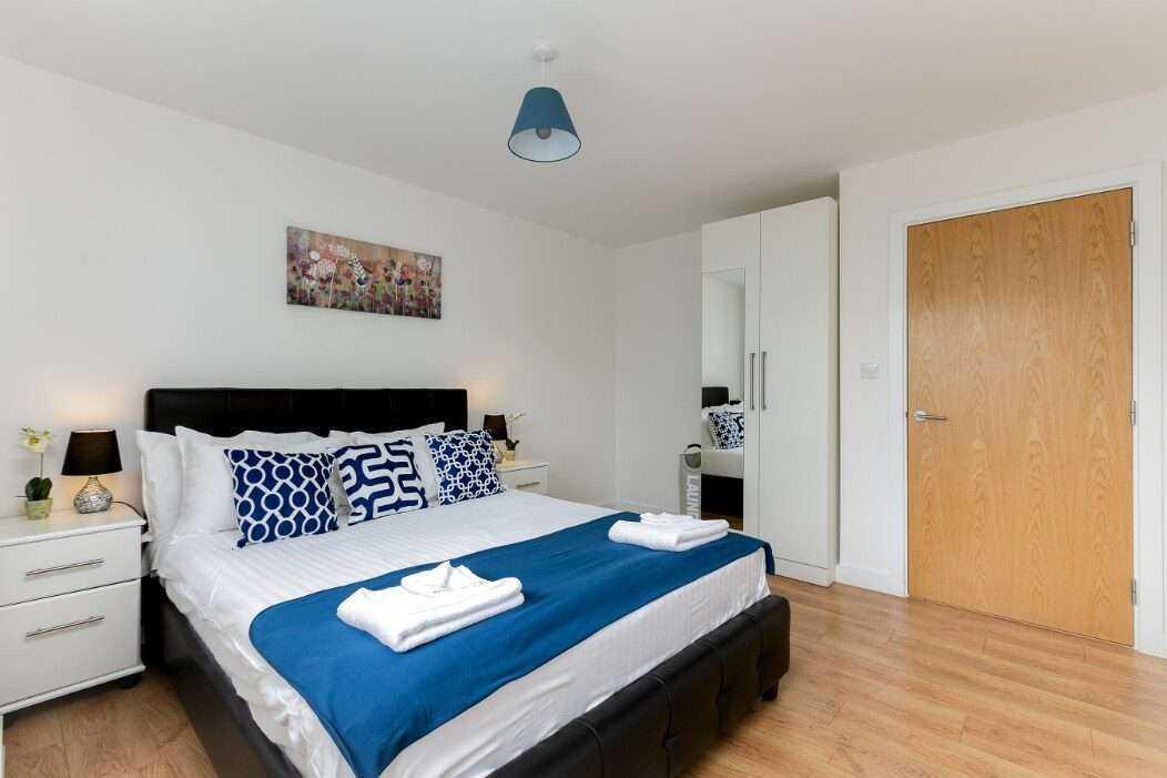 Enfield Towerpoint 1 Bedroom Apartment with Smart TV serviced apartment - Enfield - VivreStays