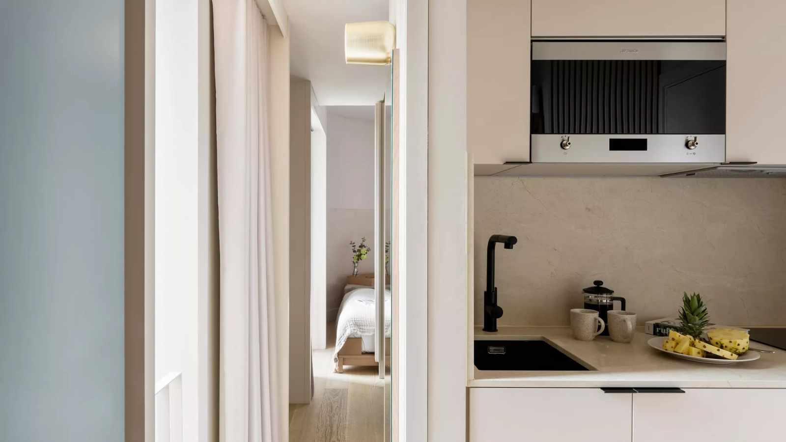 Cosy Studio | Buckle Street Studios by Locke serviced apartment - London - VivreStays