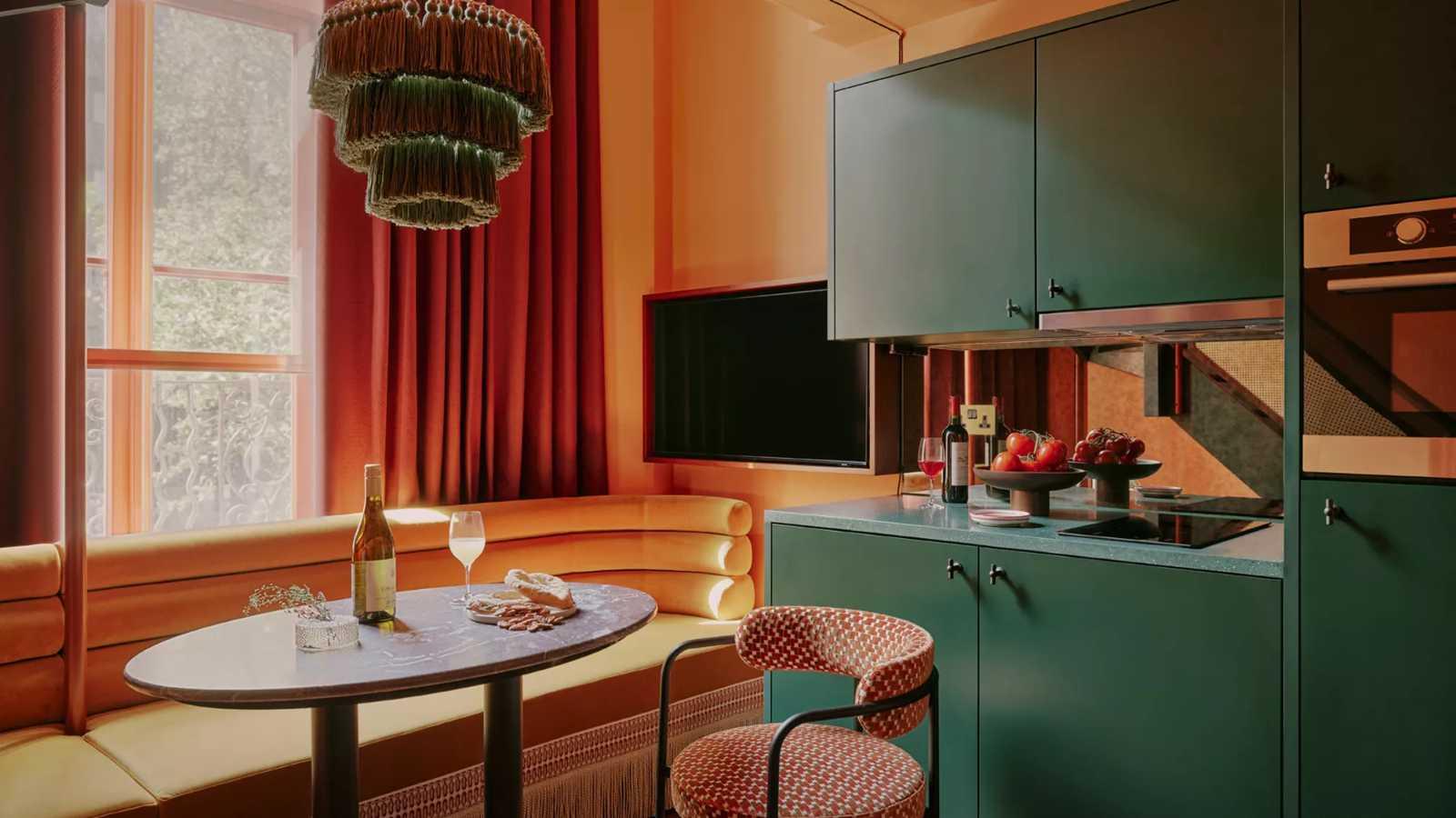 Duplex Suite - Twin | Ember Locke serviced apartment - London - VivreStays