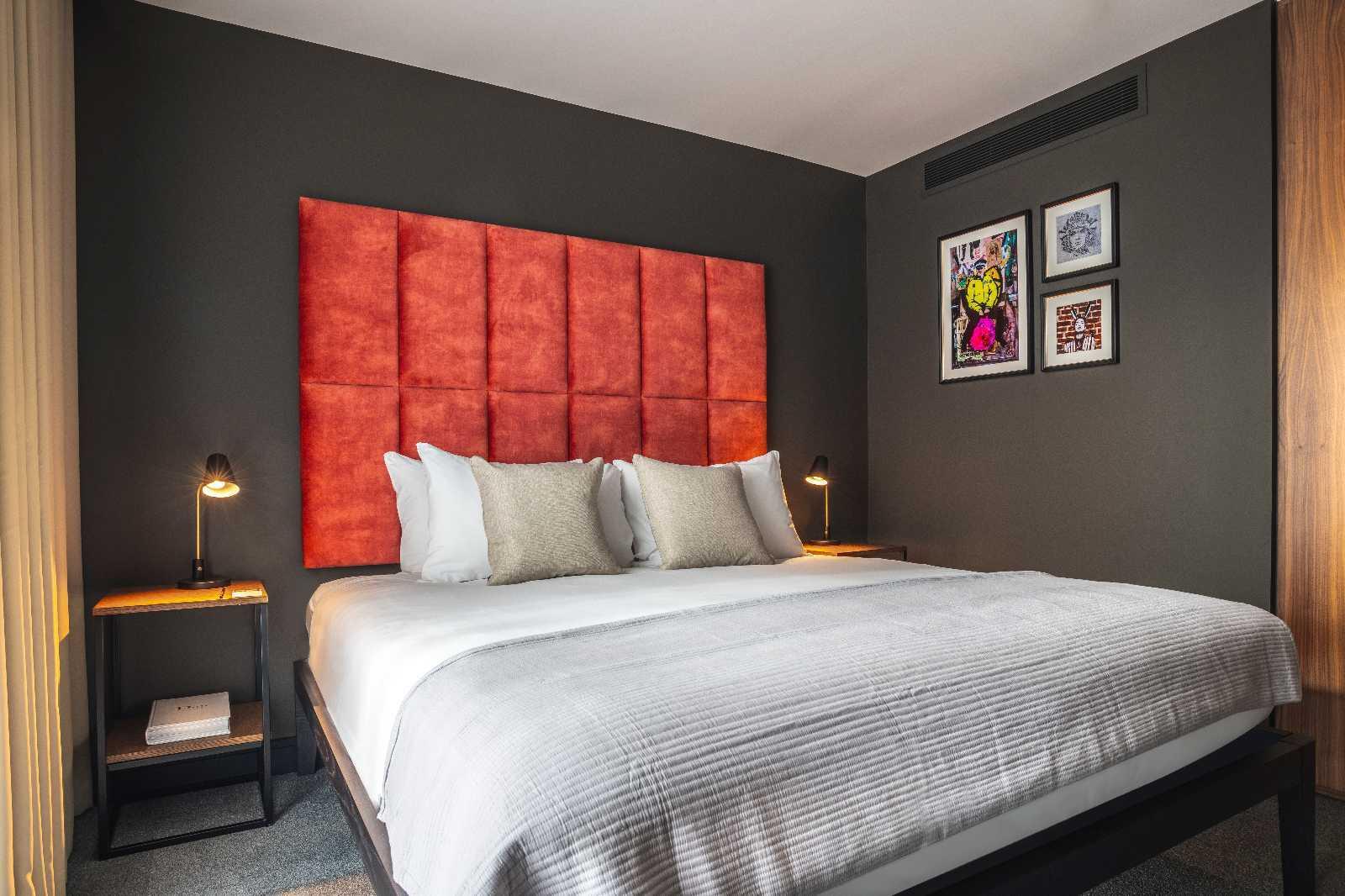 Superior One Bedroom Apartment serviced apartment - London - VivreStays