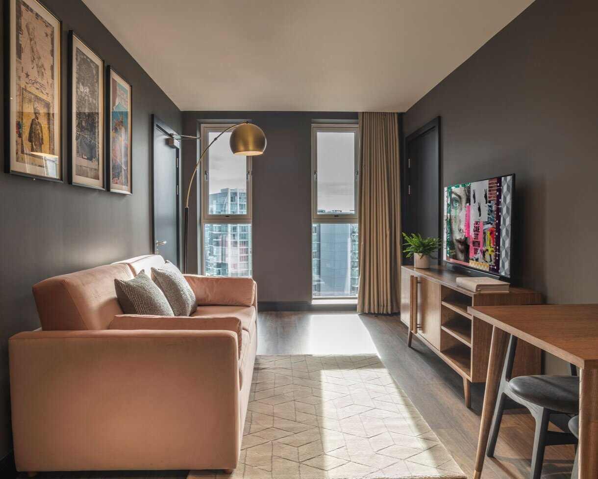 Accessible One Bedroom Apartment - Canary Wharf South Quay serviced apartment - London - VivreStays