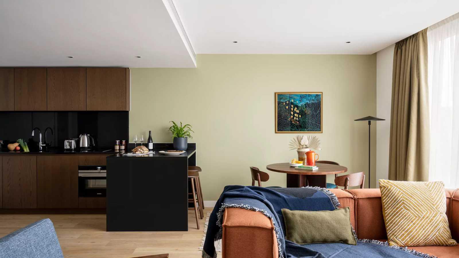 Large Studio Apartment | Landmark Pinnacle serviced apartment - London - VivreStays