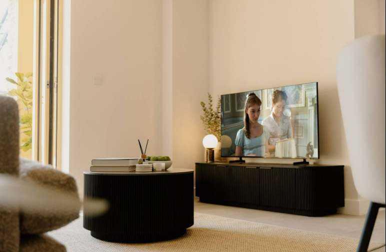 Charming artist’s flat near Portobello serviced apartment - London - VivreStays